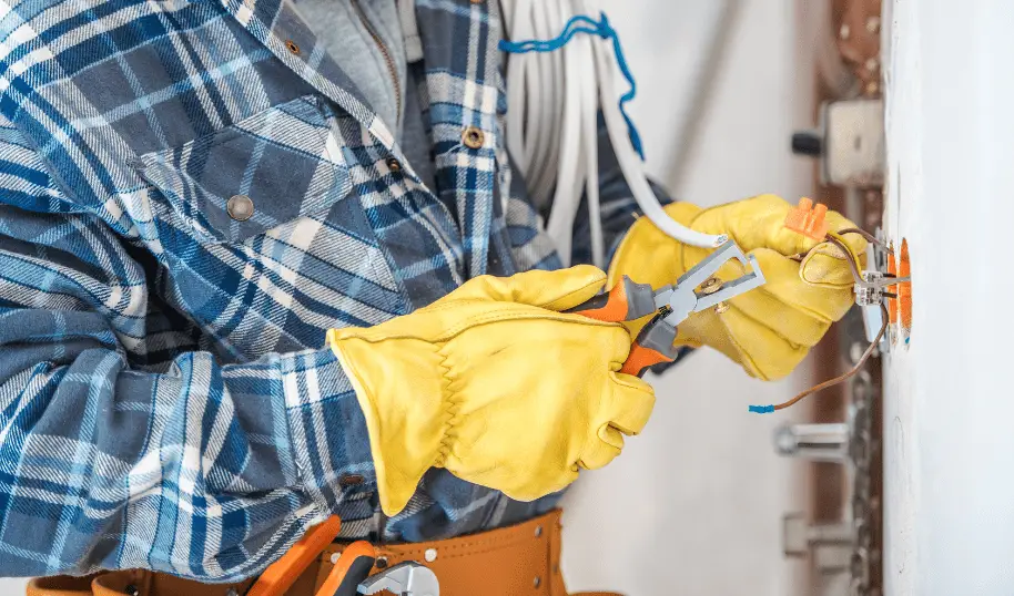 Types of Gloves for Electricians